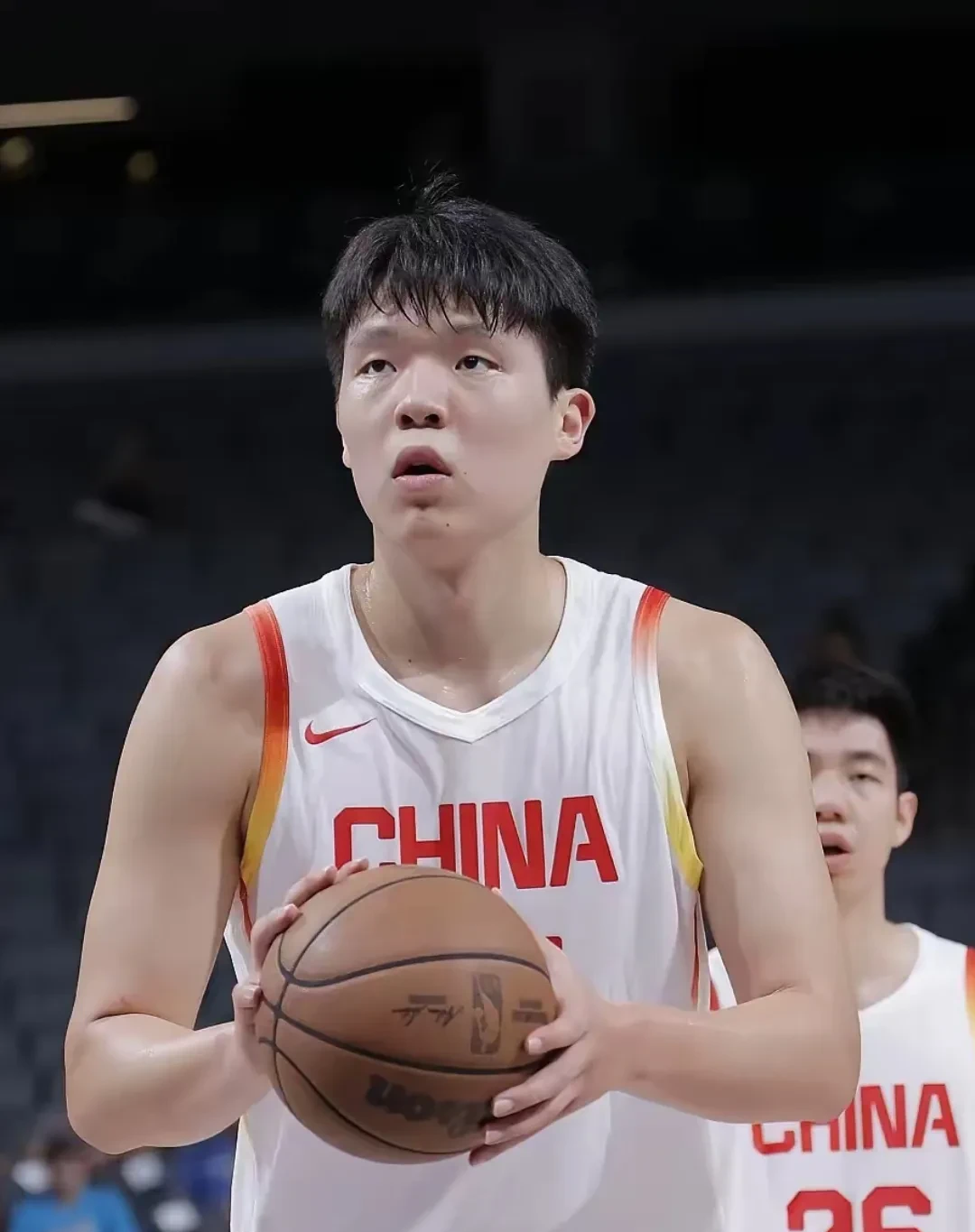 爱游戏-勇士轻取爵士，胡金秋高光表现