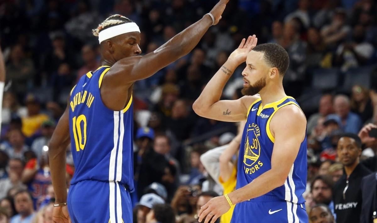 爱游戏官网-勇士完胜灰熊，库里关键制胜