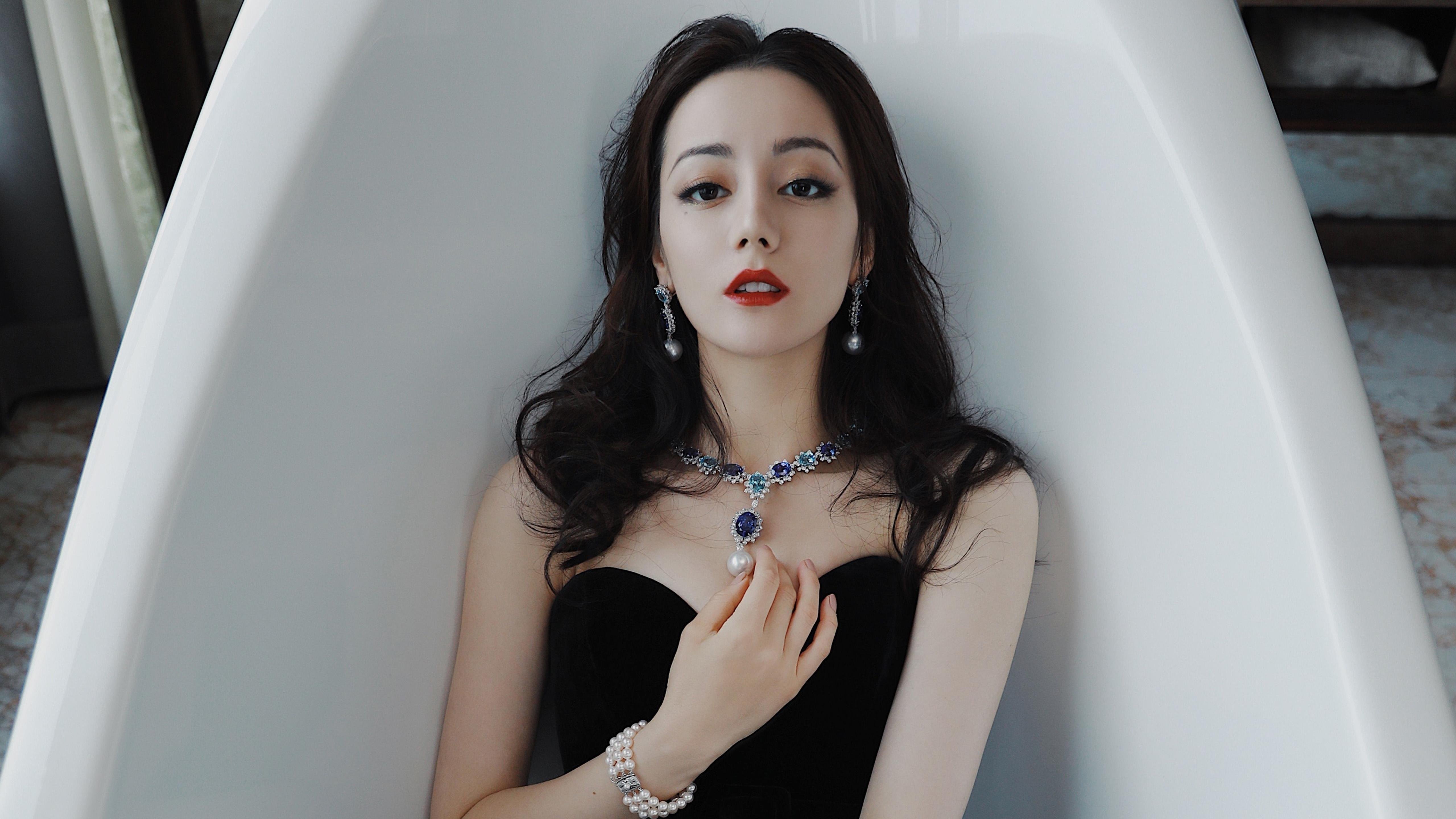 钢铁防线与红色闪电，当马竞哲学驶入F1银石赛道