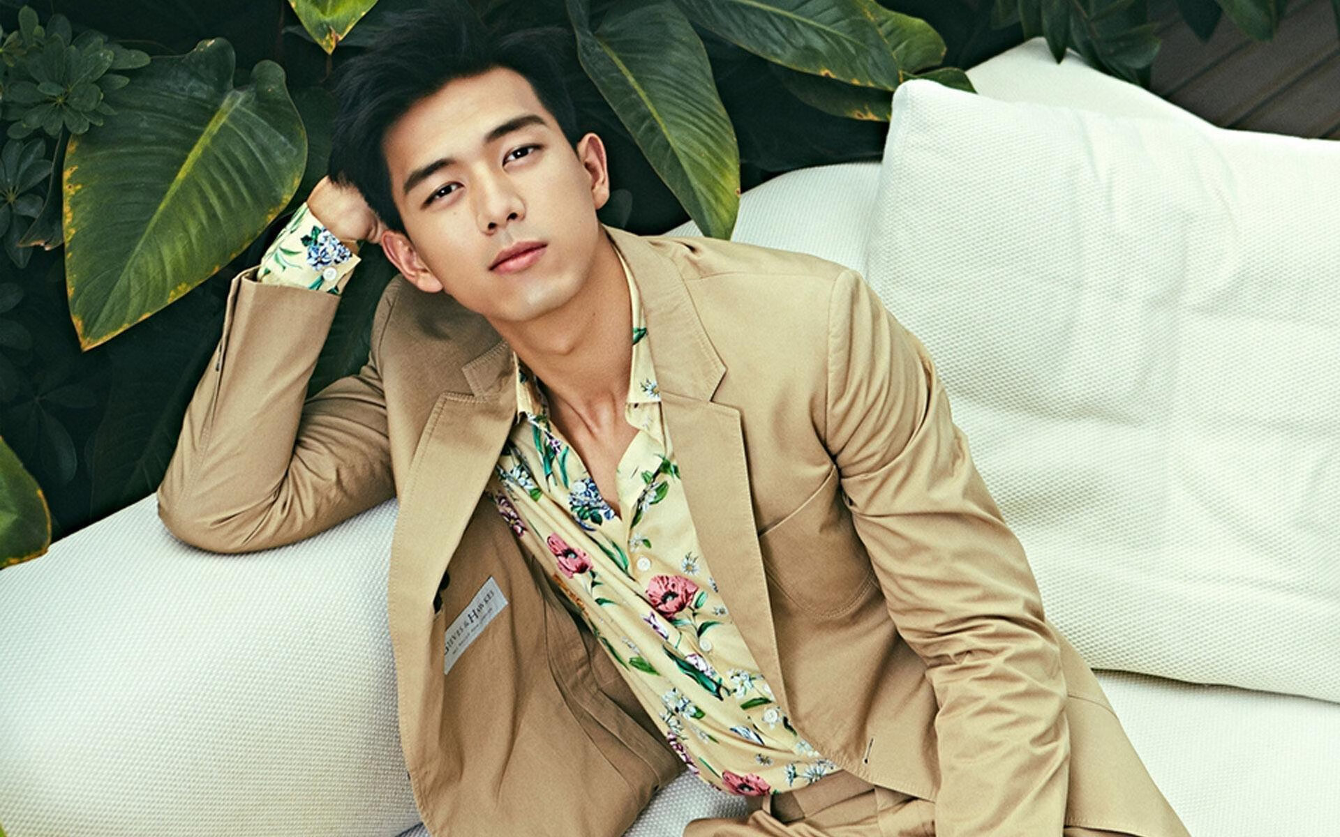 独一无二的冠军宣言书，欧冠之夜，莱万用全场最佳为传奇加冕