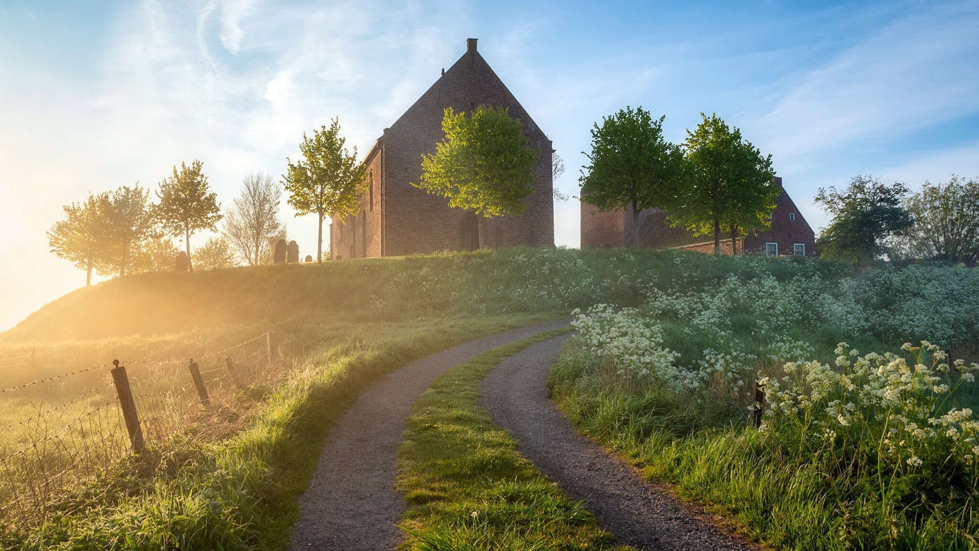 鏖战尼斯，三笘薰一剑封喉，亚洲之光闪耀欧联杯