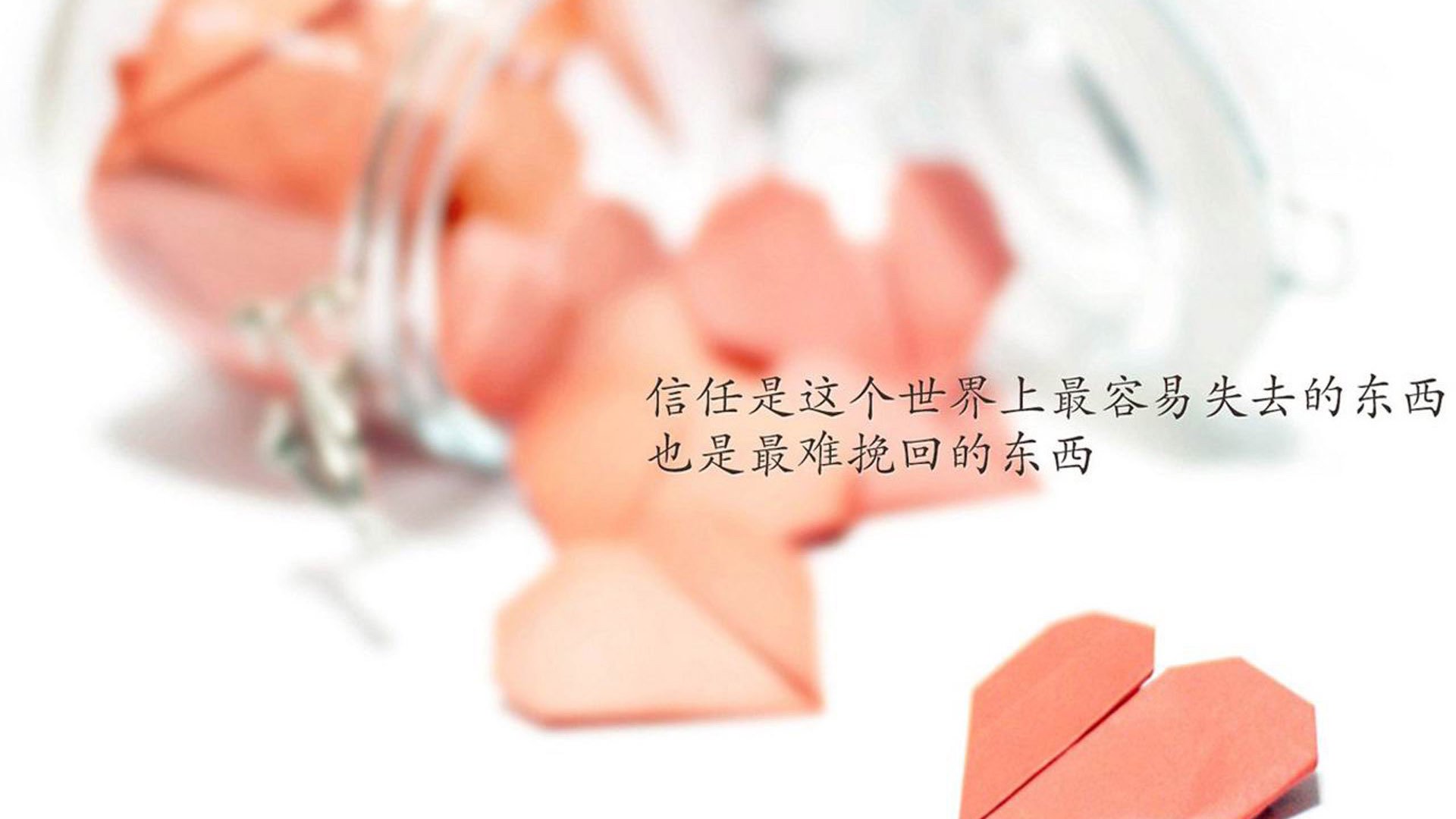 双线战场,摩纳哥驯服巴斯克雄狮,阿劳霍欧冠之夜铸就钢铁防线