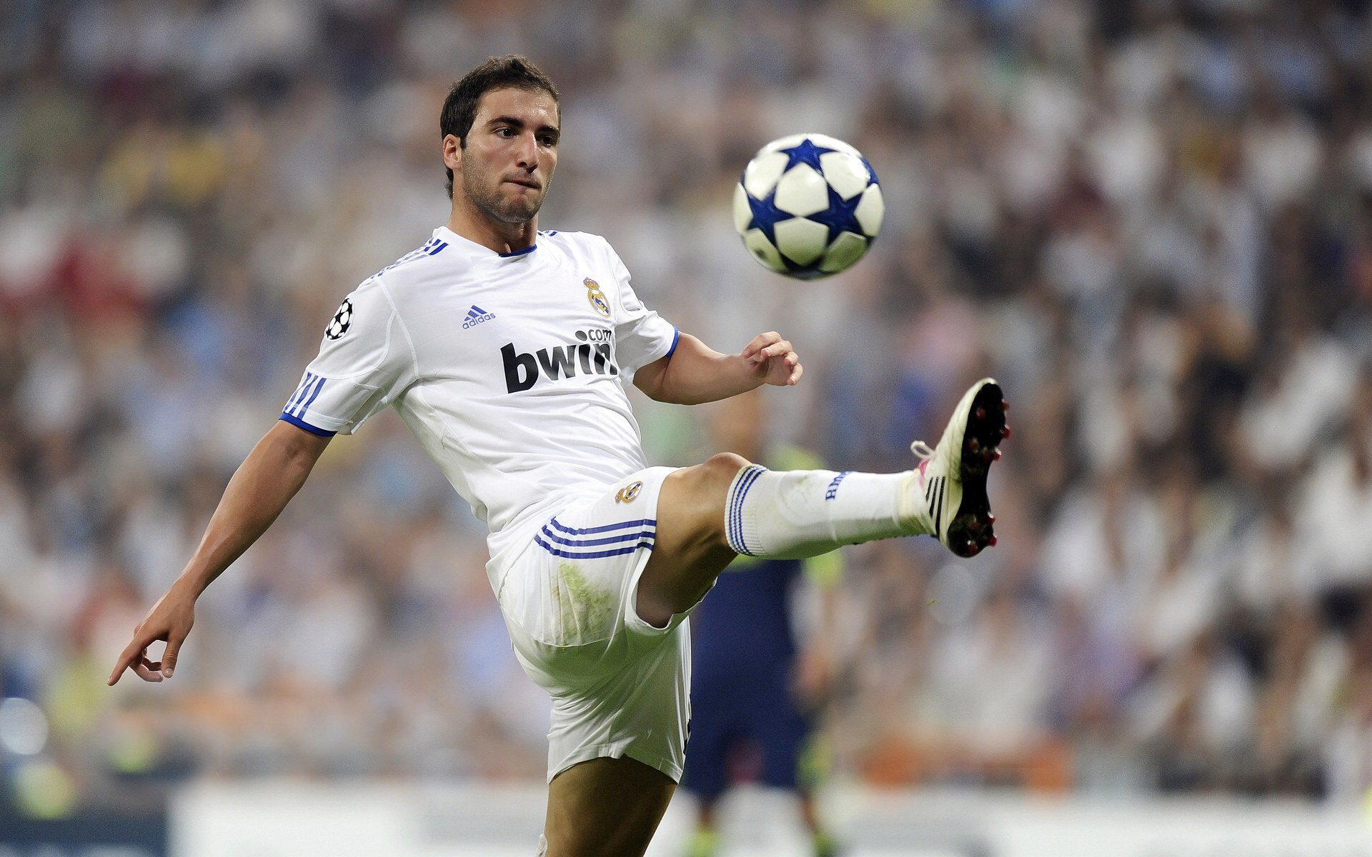 浓眉的绝对高度，开拓者禁区沦陷与湖人的统治力宣言